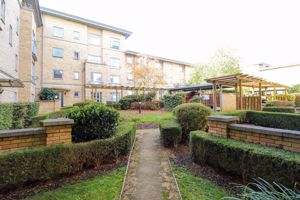 Communal Gardens- click for photo gallery